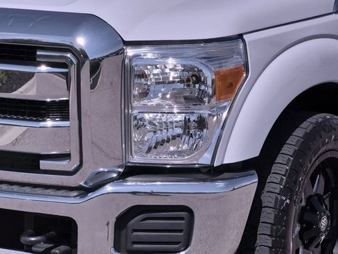 Used 2015 Ford F250 XLT RWD image 11