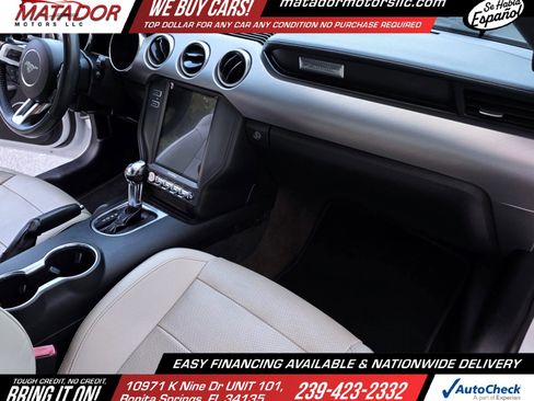 Used 2018 Ford Mustang Premium RWD image 17