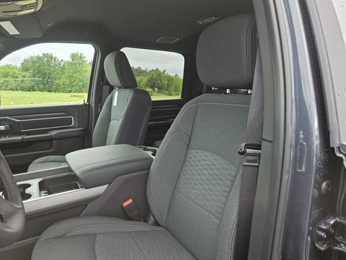 New 2026 RAM 2500 Big Horn AWD/4WD image 11