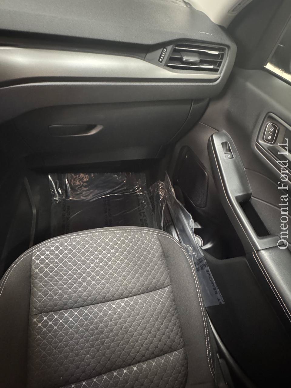 Used 2023 Ford Escape Active AWD/4WD image 17
