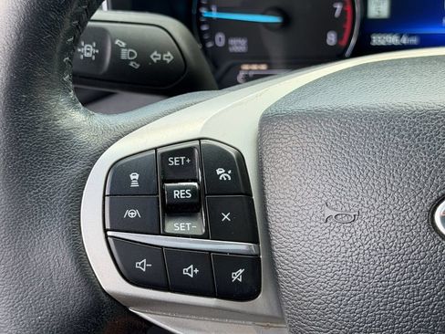 Used 2023 Ford Explorer XLT w/ Equipment Group 202A RWD image 26