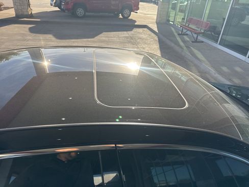 Used 2023 INFINITI Q50 Luxe w/ Cargo Package image 7