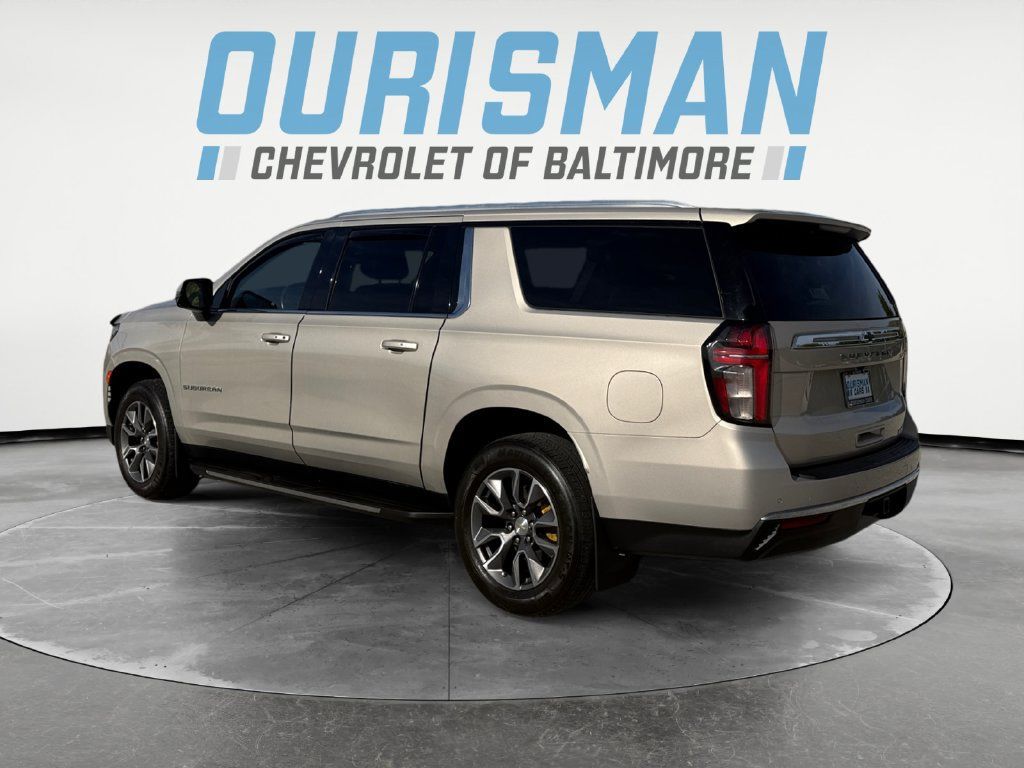 Used 2021 Chevrolet Suburban LT w/ LT Signature Package AWD/4WD image 4