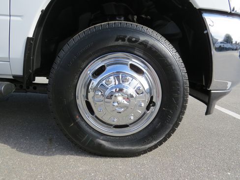 New 2026 RAM 3500 Tradesman image 12