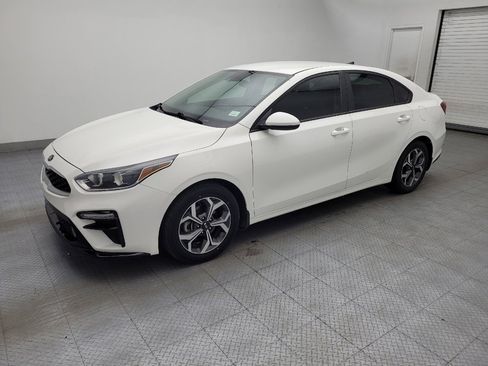Used 2021 Kia Forte LXS image 2