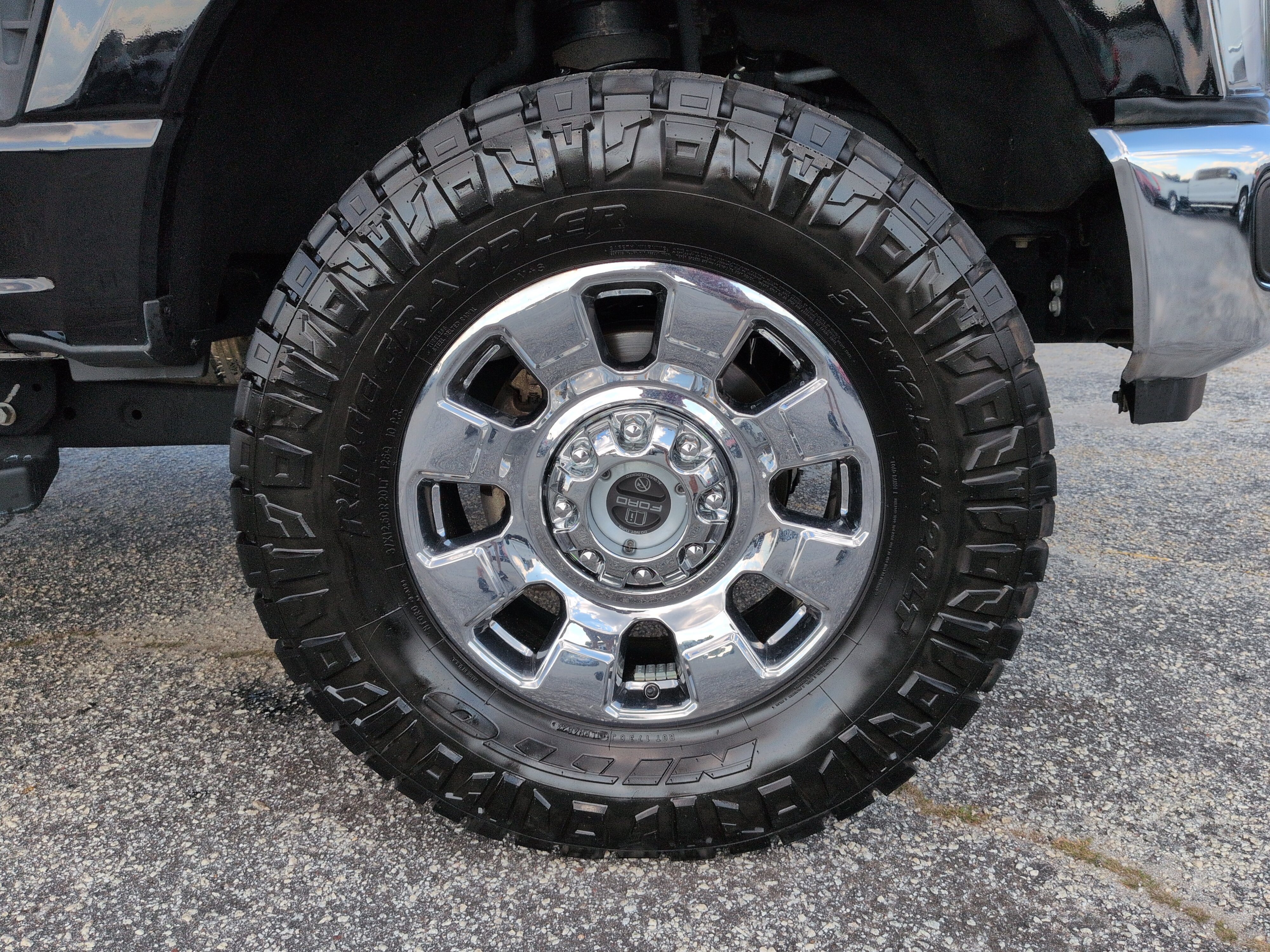 Used 2024 Ford F250 Lariat w/ Chrome Package AWD/4WD image 9