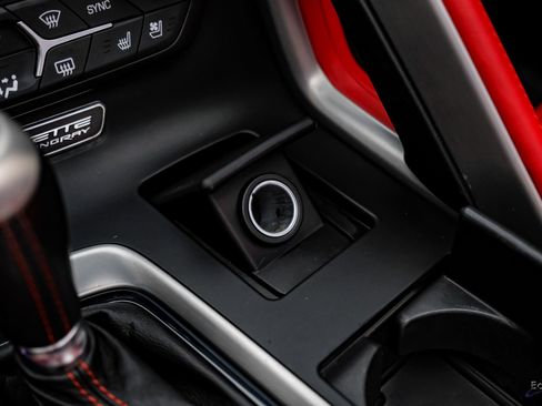 Used 2014 Chevrolet Corvette Z51 3LT Performance Exhaust GT w/ 3LT Preferred Equipment Group image 65