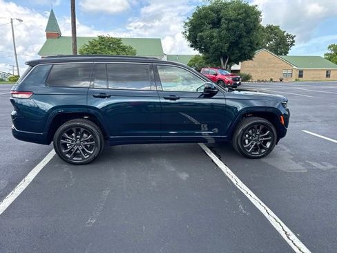 New 2026 Jeep Grand Cherokee L Limited AWD/4WD image 8
