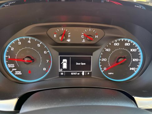 Used 2020 Chevrolet Traverse LS image 16