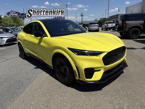 Used 2025 Ford Mustang Mach-E GT AWD/4WD image 1
