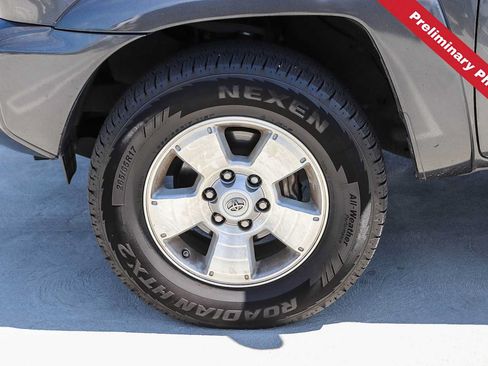 Used 2015 Toyota Tacoma PreRunner w/ TRD Sport Package RWD image 10