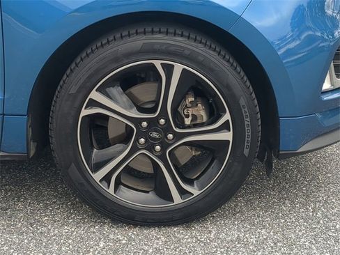 Used 2020 Ford Edge ST image 26