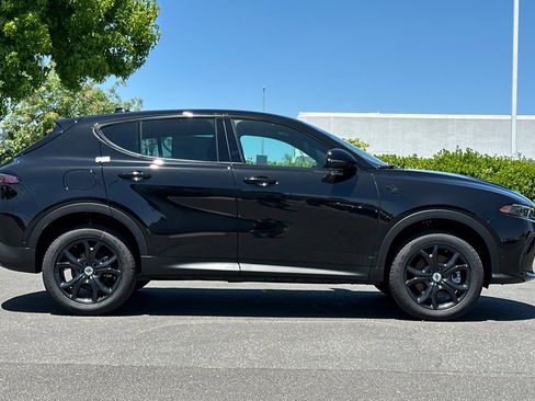 New 2024 Dodge Hornet GT w/ Tech Pack w/o Parking image 3