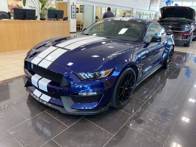 Used 2019 Ford Mustang Shelby GT350 w/ Technology Package RWD image 3