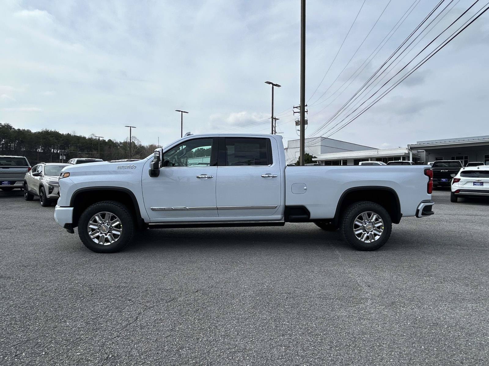 New 2026 Chevrolet Silverado 2500 High Country w/ High Country Premium Package AWD/4WD image 6