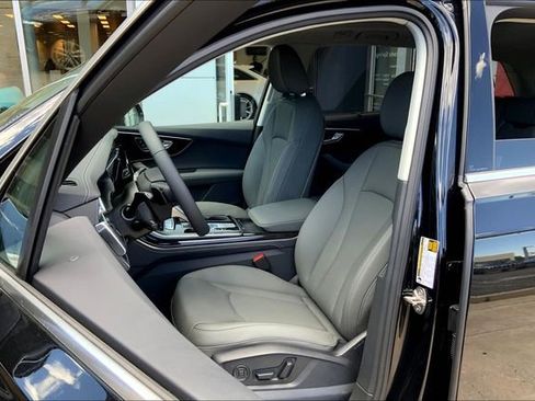 New 2025 Audi Q7 3.0T Premium Plus image 8