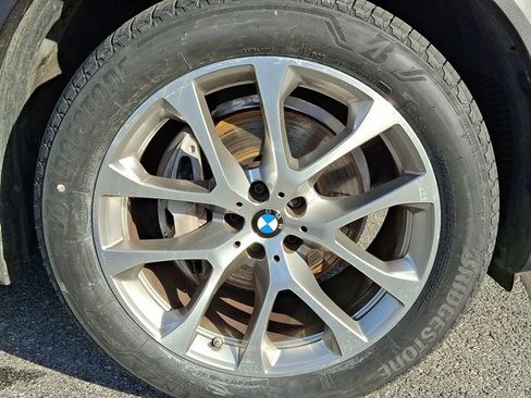 Certified 2024 BMW X5 xDrive40i w/ Premium Package image 8