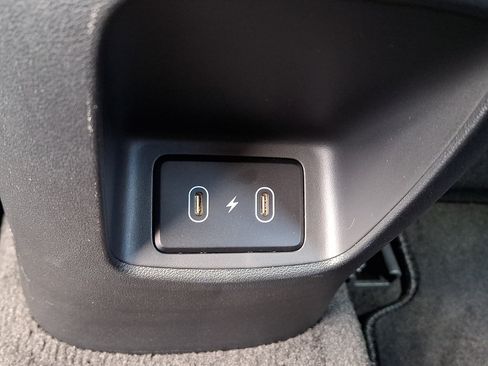 Used 2025 Hyundai Elantra SEL FWD image 11