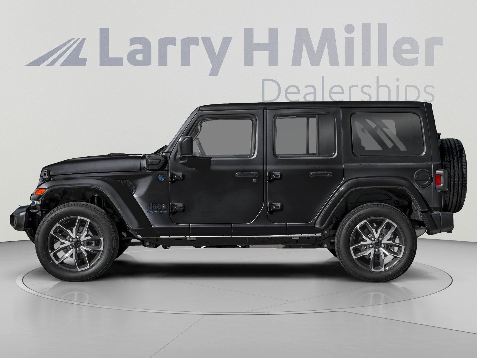 Used 2024 Jeep Wrangler Unlimited Rubicon 4xe AWD/4WD image 3