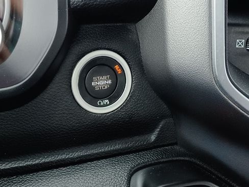 Used 2019 RAM 1500 Big Horn AWD/4WD image 18