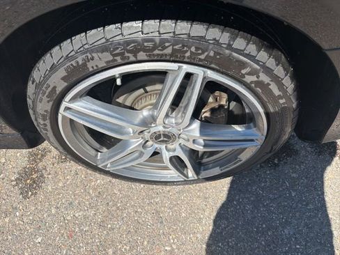 Used 2018 Mercedes-Benz E 300 4MATIC image 11