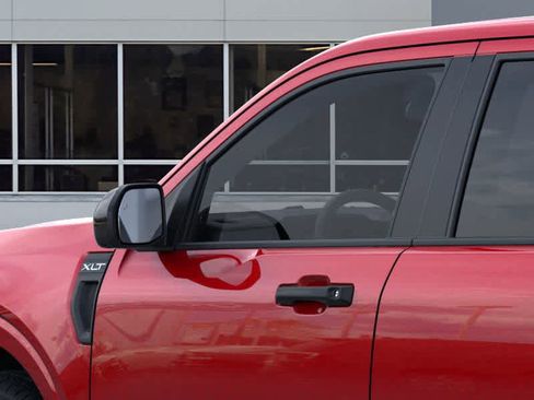 New 2025 Ford Maverick XLT w/ XLT Luxury Package image 21