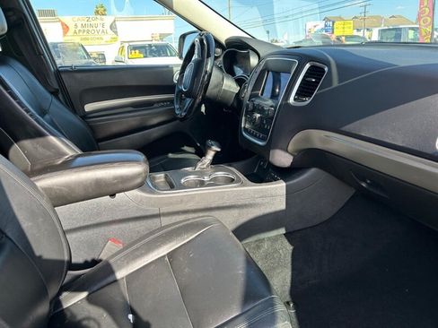 Used 2020 Dodge Durango SXT RWD image 32