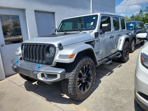 Used 2022 Jeep Wrangler Unlimited Sahara w/ Cold Weather Group image 3