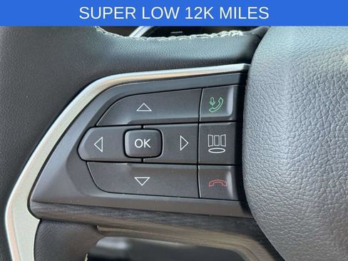 Used 2024 Jeep Grand Cherokee L Laredo w/ Luxury Tech Group I AWD/4WD image 19