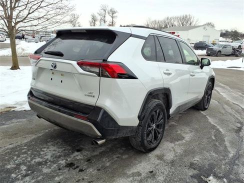 Certified 2024 Toyota RAV4 SE w/ Convenience Package image 21