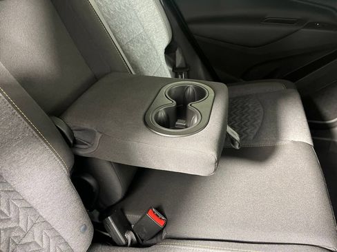 Used 2022 Chevrolet Equinox LT FWD image 9