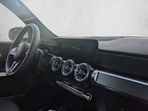 Used 2023 Mercedes-Benz EQB 350 4MATIC SUV image 22