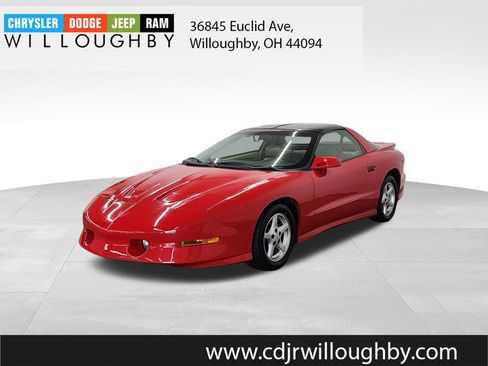 Used 1995 Pontiac Firebird Coupe RWD image 1