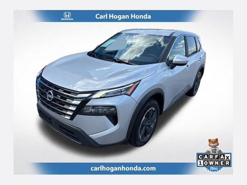 Used 2024 Nissan Rogue SV FWD image 1