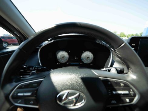 Used 2021 Hyundai Santa Fe SEL w/ Convenience Package AWD/4WD image 15