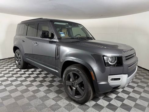 New 2025 Land Rover Defender 110 S image 11