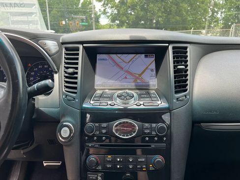 Used 2014 INFINITI QX70 2WD w/ Premium Package image 14