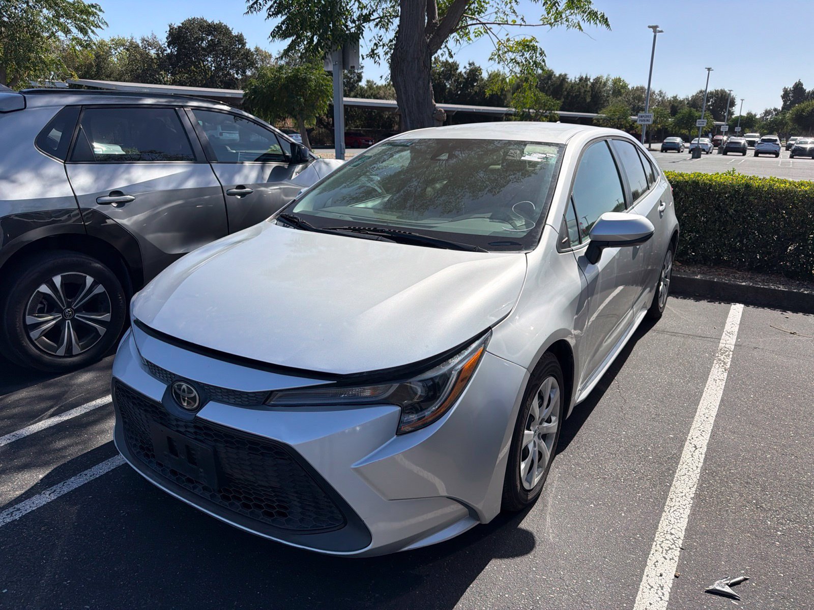 Certified 2021 Toyota Corolla LE FWD image 4