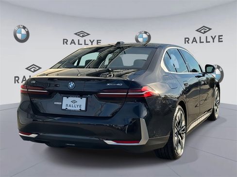 Certified 2025 BMW i5 xDrive40 w/ Premium Package image 4