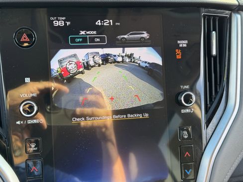 Used 2020 Subaru Outback Premium image 17