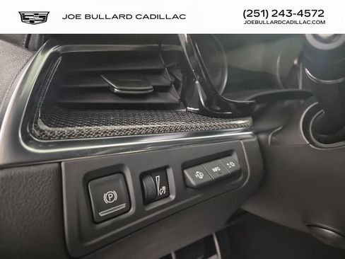 New 2026 Cadillac XT5 Sportv w/ LPO, Floor Liner Package image 16