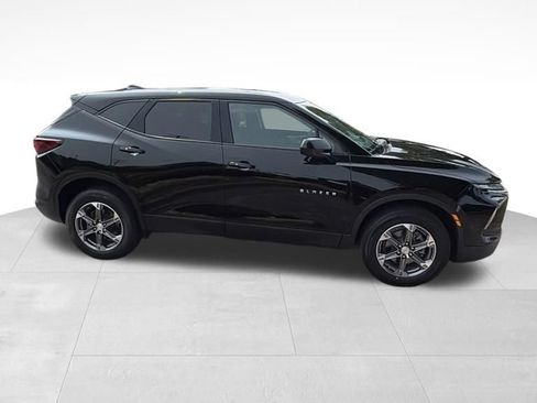 Used 2023 Chevrolet Blazer LT AWD/4WD image 5