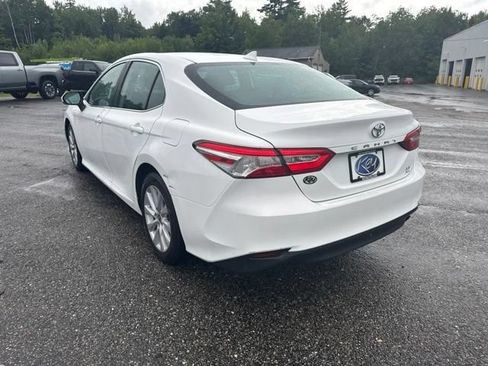 Used 2020 Toyota Camry LE w/ Cold Weather Package AWD/4WD image 4