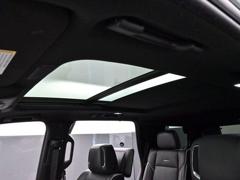 Used 2023 Cadillac Escalade Sport AWD/4WD image 33