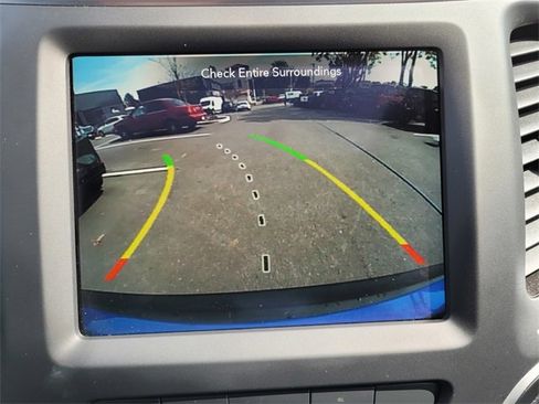 New 2023 Jeep Cherokee Altitude Lux w/ Lux Elite Package image 9