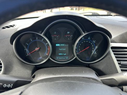Used 2014 Chevrolet Cruze LT image 14