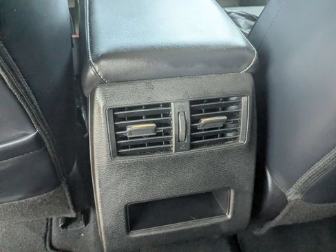 Used 2025 Mitsubishi Outlander SE AWD/4WD image 33