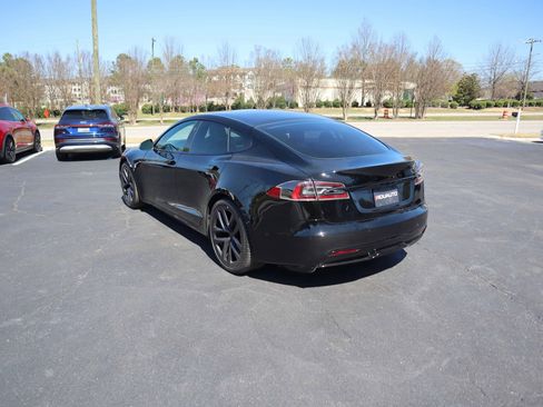 Used 2022 Tesla Model S Long Range Sedan 4D image 8