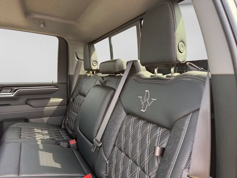 New 2026 GMC Sierra 2500 Denali w/ Technology Package AWD/4WD image 37