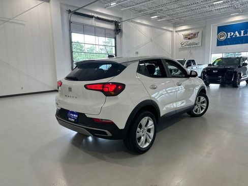 Used 2024 Buick Encore GX Preferred AWD/4WD image 5
